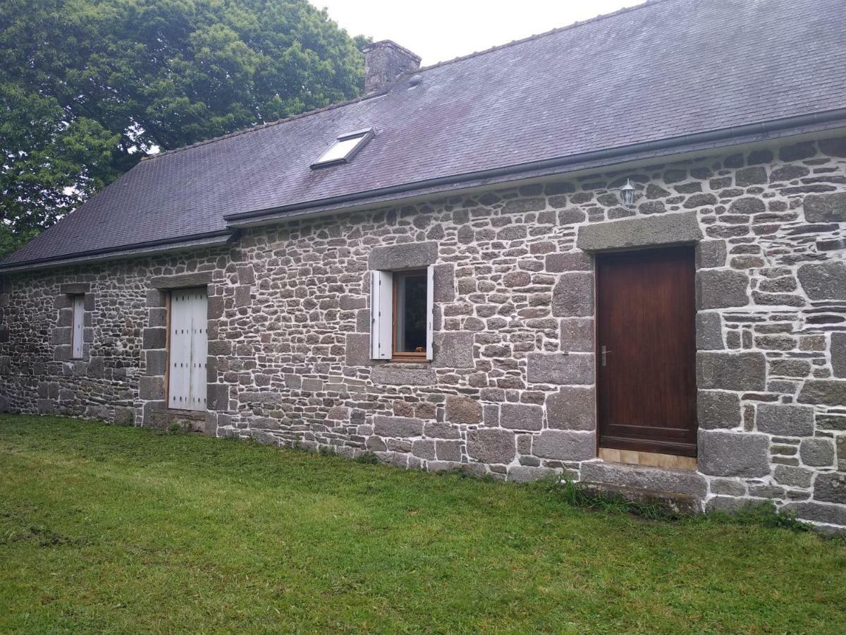 Vila Le Botcol Plouguernével Exteriér fotografie