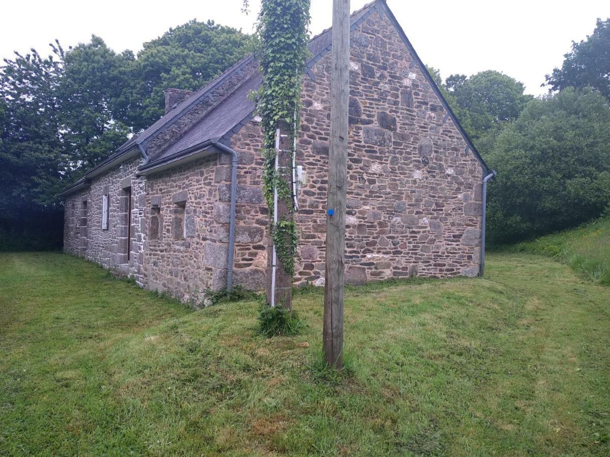 Vila Le Botcol Plouguernével Exteriér fotografie