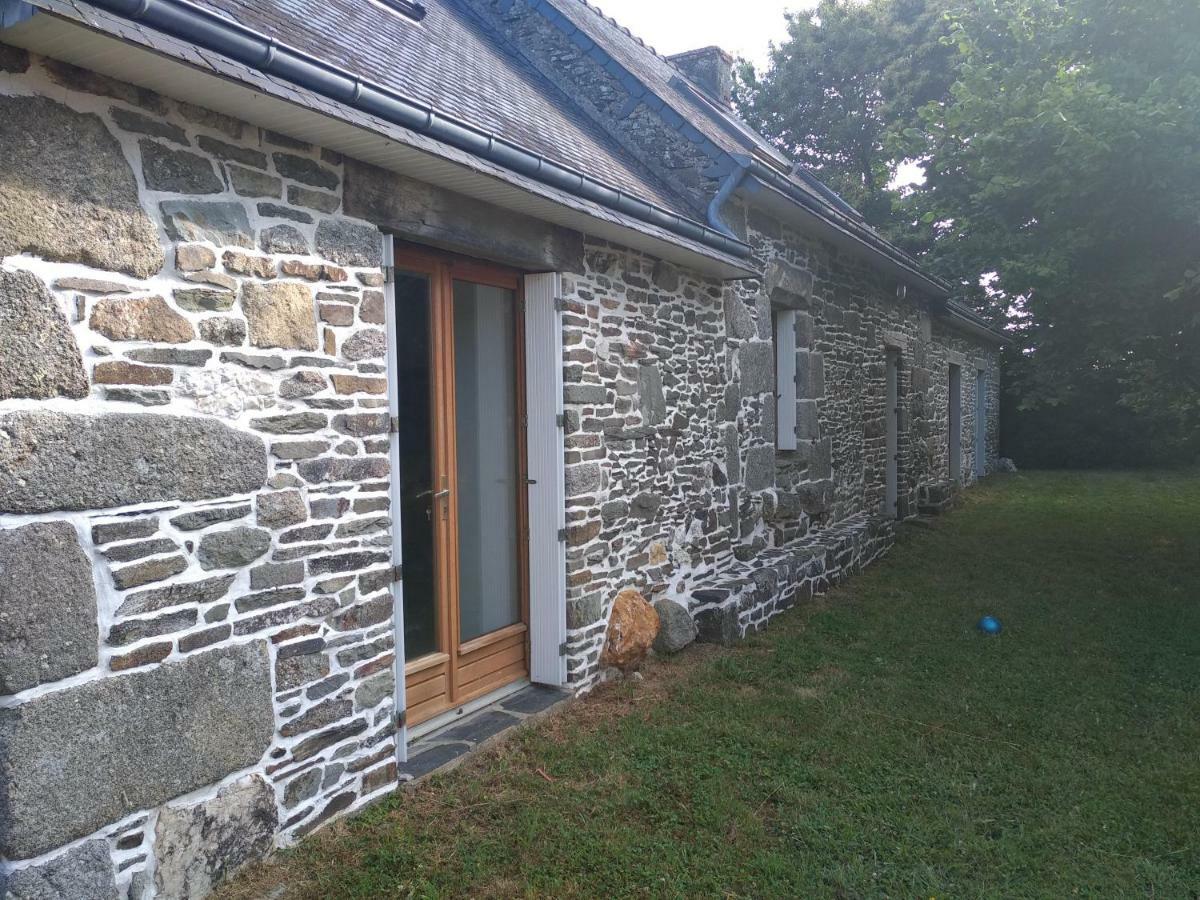 Vila Le Botcol Plouguernével Exteriér fotografie