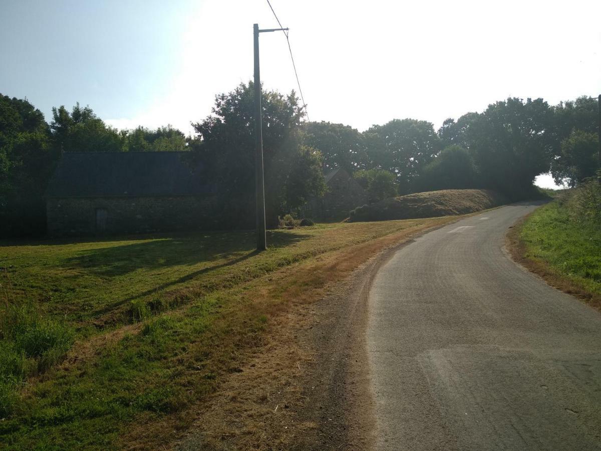 Vila Le Botcol Plouguernével Exteriér fotografie